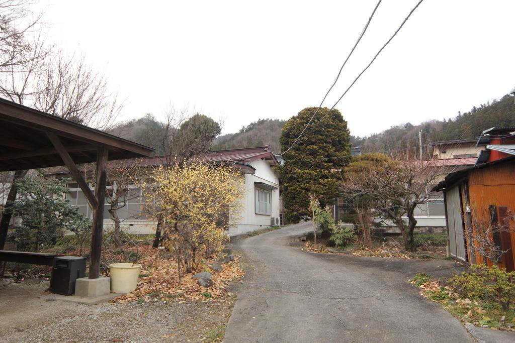 Minsyuku Sanpou Hotel Chichibu Exterior photo